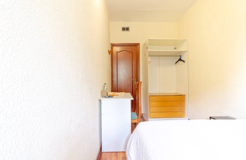 Sants-Badal Resort | 110 m² Private room ∙ 1 bedroom ∙ 1 guest
