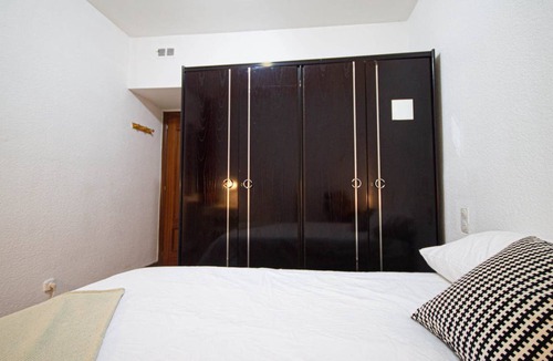 Sants-Badal Resort | 110 m² Private room ∙ 1 bedroom ∙ 1 guest