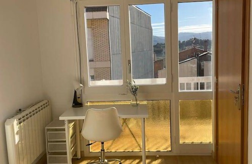 Placa Catalunya - Saldes Resort | 110 m² Private room ∙ 1 bedroom ∙ 5 guests
