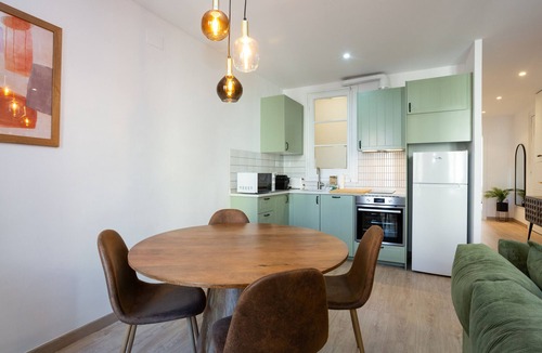 Hostafrancs Apartment | 11CRC1037 - Newly decorated apartment near Sants S