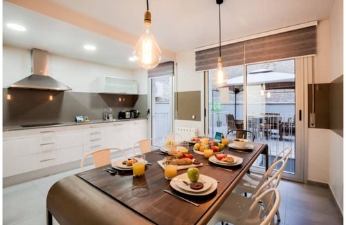 Hostafrancs Apartment | 127 m² Apartment ∙ 4 bedrooms ∙ 10 guests