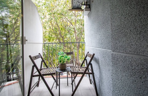 Collblanc y La Torrassa Apartment | 12TOGO1035 - Spacious Apartment near Camp Nou