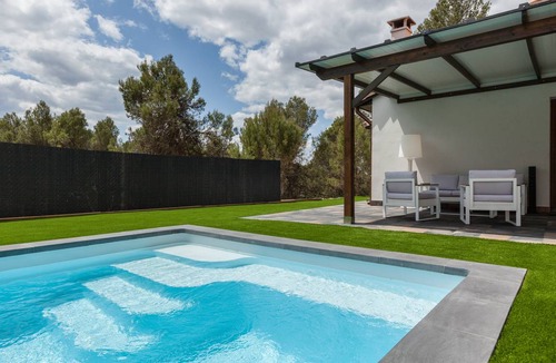 Castellnou de Bages Ski Chalet | 130 m² Chalet ∙ 3 bedrooms ∙ 6 guests