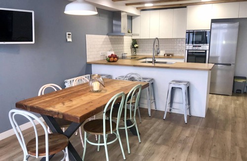 Vilassar de Mar Apartment | 140 m² Apartment ∙ 4 bedrooms ∙ 9 guests
