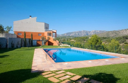 L Almadrava Villa | 140 m² Villa ∙ 4 bedrooms ∙ 7 guests