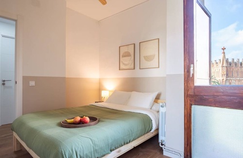 Sant Gervasi – la Bonanova Resort | 155 m² Private room ∙ 1 bedroom ∙ 2 guests