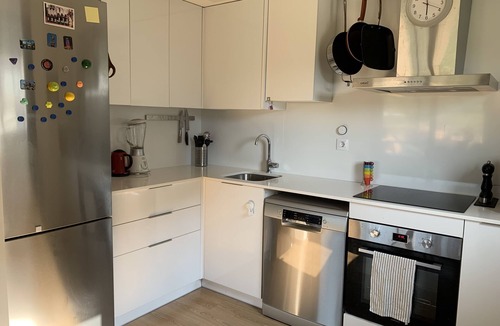 Montgat Apartment | 15 min to Barcelona, beautiful flat with pool and beach by foot