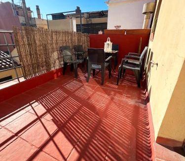 Sant Feliu de Llobregat House | 150 m² House ∙ 4 bedrooms ∙ 8 guests