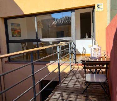 Sant Feliu de Llobregat House | 150 m² House ∙ 4 bedrooms ∙ 8 guests