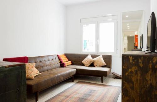 Sants-Badal Resort | 150 m² Private room ∙ 1 bedroom ∙ 1 guest