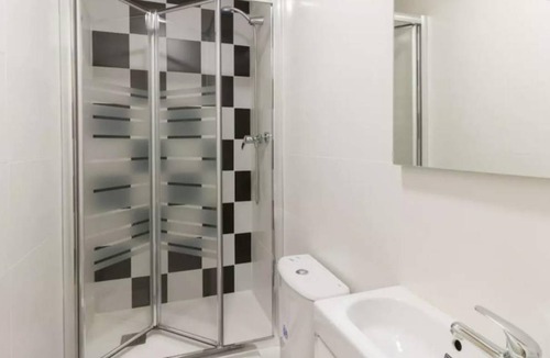 Sants Resort | 160 m² Private room ∙ 1 bedroom ∙ 1 guest