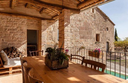 Sant Mateu de Bages House | 180 m² House ∙ 4 bedrooms ∙ 13 guests