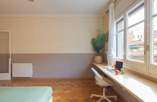 Sant Gervasi – la Bonanova Resort | 196 m² Private room ∙ 1 bedroom ∙ 1 guest