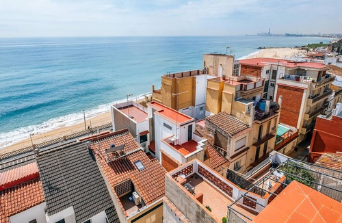 Montgat Apartment | 2 bedroom accommodation in Montgat