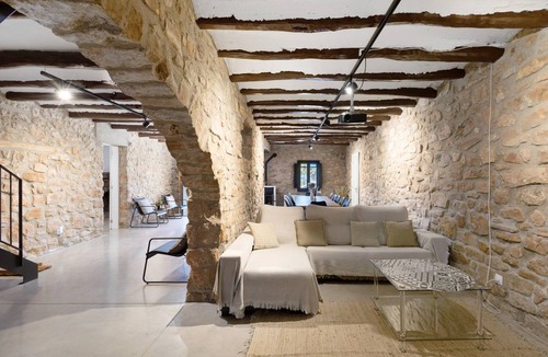 Argencola House | 200 m² Finca ∙ 5 bedrooms ∙ 13 guests