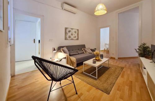 Gothic Quarter Apartment | 21ARA1085- Fabulous 4BR apartment in Ciutat Vella