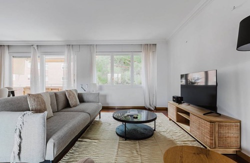 Sarria Apartment | 223 m² Apartment ∙ 3 bedrooms ∙ 6 guests
