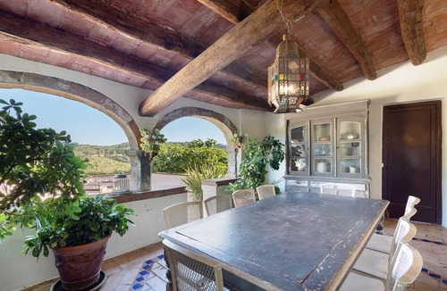 El Bruc House | 246 m² House ∙ 5 bedrooms ∙ 15 guests