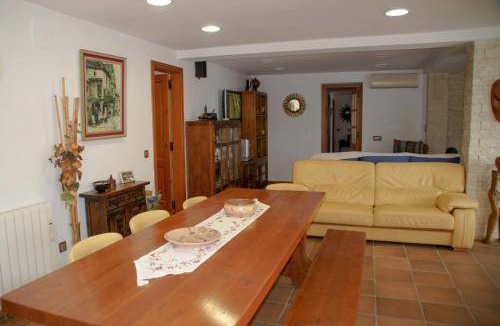 Sant Antoni de Vilamajor House | 250 m² House ∙ 5 bedrooms ∙ 17 guests