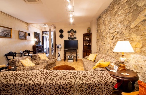 Premia de Mar House | 250 m² House ∙ 5 bedrooms ∙ 14 guests