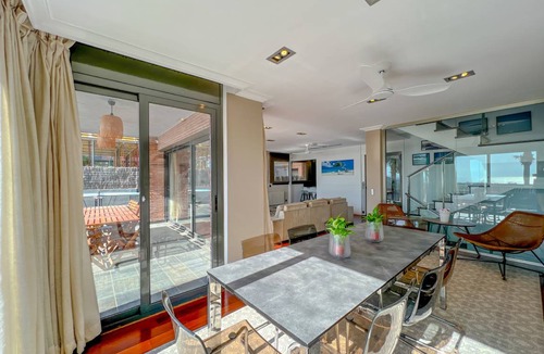 Caldes d'Estrac Villa | 250 m² Villa ∙ 4 bedrooms ∙ 8 guests