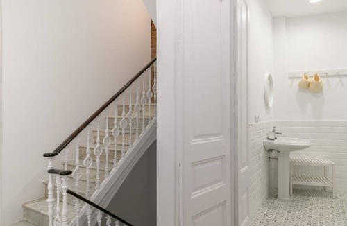 El Prat de Llobregat Resort | 290 m² Private room ∙ 1 bedroom ∙ 1 guest