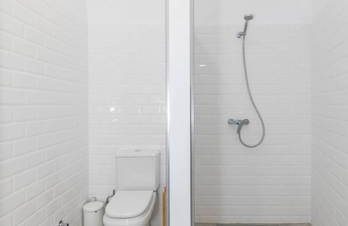 El Prat de Llobregat Resort | 290 m² Private room ∙ 1 bedroom ∙ 1 guest