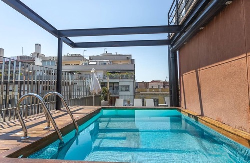 el Fort Pienc Apartment | 3 rooms Barrio Gotico Duplex, Terrace and Pool - 8 pax - Free WiFi
