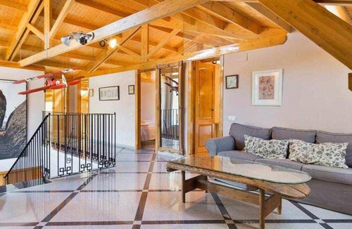 El Bruc House | 300 m² House ∙ 4 bedrooms ∙ 14 guests