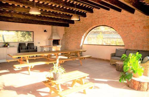 Aguilar de Segarra House | 300 m² House ∙ 6 bedrooms ∙ 17 guests