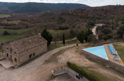 Santa Maria de Merles House | 300 m² House ∙ 6 bedrooms ∙ 14 guests
