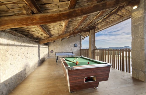 Berga House | 300 m² House ∙ 9 bedrooms ∙ 18 guests
