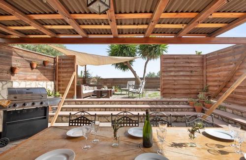 Subirats Villa | 300 m² Villa ∙ 4 bedrooms ∙ 8 guests