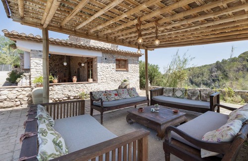 Els Hostalets de Pierola House | 350 m² House ∙ 6 bedrooms ∙ 16 guests
