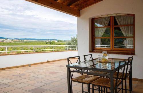 El Pla del Penedes Villa | 350 m² Villa ∙ 6 bedrooms ∙ 12 guests
