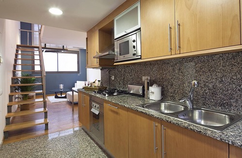 El Putget i Farro Apartment | 3BR Duplex Apartment near Park Guell Barcelona