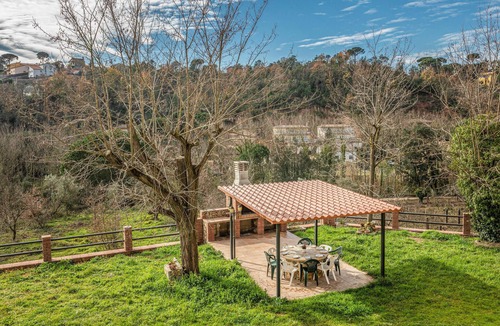 Gualba de Dalt House | 4 bedroom nice home in Riells i Viabrea