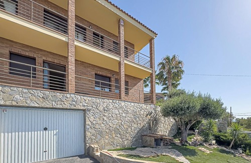 Canyelles House | 4 bedroom private vacation home in Canyelles