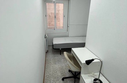Sant Gervasi Resort | 400 m² Private room ∙ 1 bedroom ∙ 1 guest