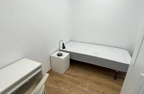 Sant Gervasi Resort | 400 m² Private room ∙ 1 bedroom ∙ 1 guest