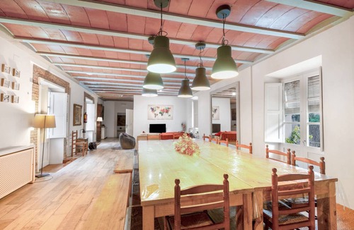 Capellades House | 400 m² House ∙ 7 bedrooms ∙ 22 guests