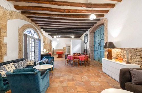 Capellades House | 400 m² House ∙ 7 bedrooms ∙ 22 guests