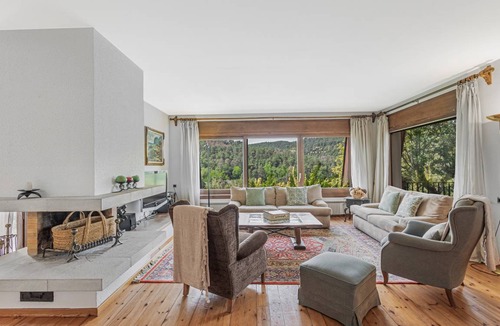 Sant Quirze Safaja House | 450 m² House ∙ 5 bedrooms ∙ 11 guests