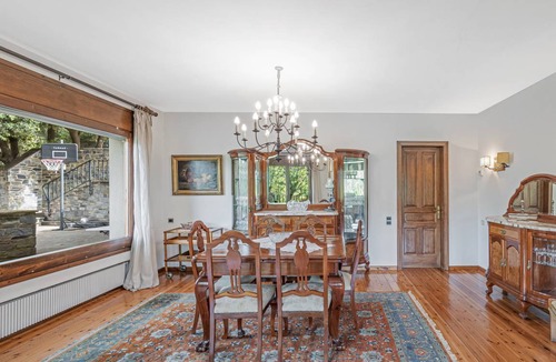 Sant Quirze Safaja House | 450 m² House ∙ 5 bedrooms ∙ 11 guests