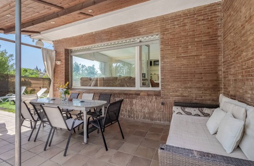 Masnou Villa | 450 m² Villa ∙ 6 bedrooms ∙ 10 guests