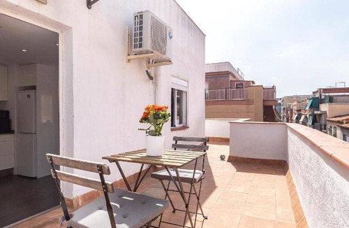 Cornella de Llobregat Apartment | 49 m² Apartment ∙ 3 bedrooms ∙ 5 guests