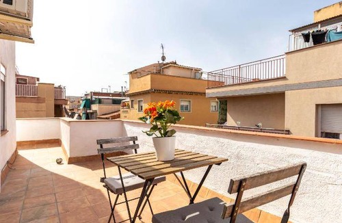 Cornella de Llobregat Apartment | 49 m² Apartment ∙ 3 bedrooms ∙ 5 guests