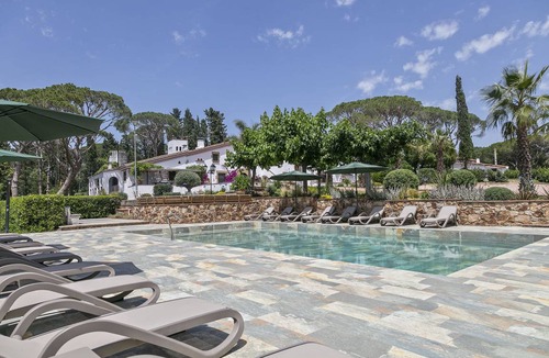 Tordera Villa | 492 m² Villa ∙ 12 bedrooms ∙ 28 guests