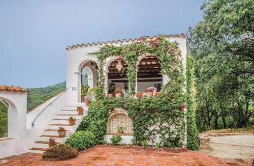 Arenys de Munt House | 513 m² House ∙ 6 bedrooms ∙ 12 guests