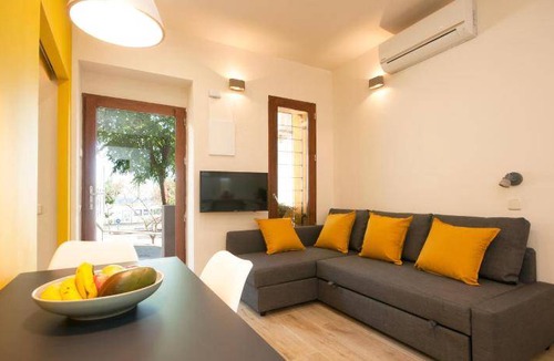 Masnou Apartment | 54 m² Apartment ∙ 2 bedrooms ∙ 10 guests